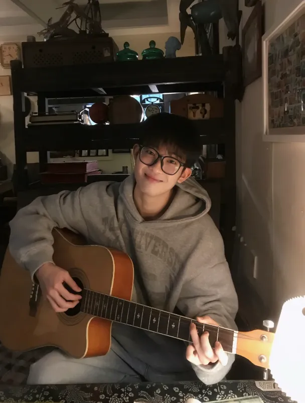 附近的人 子墨